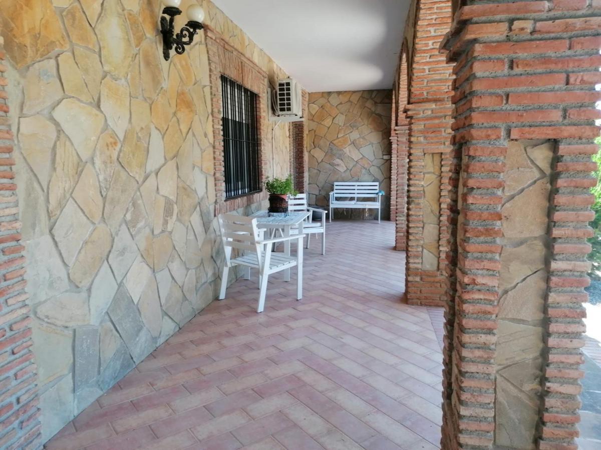 Willa Charming House With Pool & Barbecue Valle de Abdalagís Zewnętrze zdjęcie